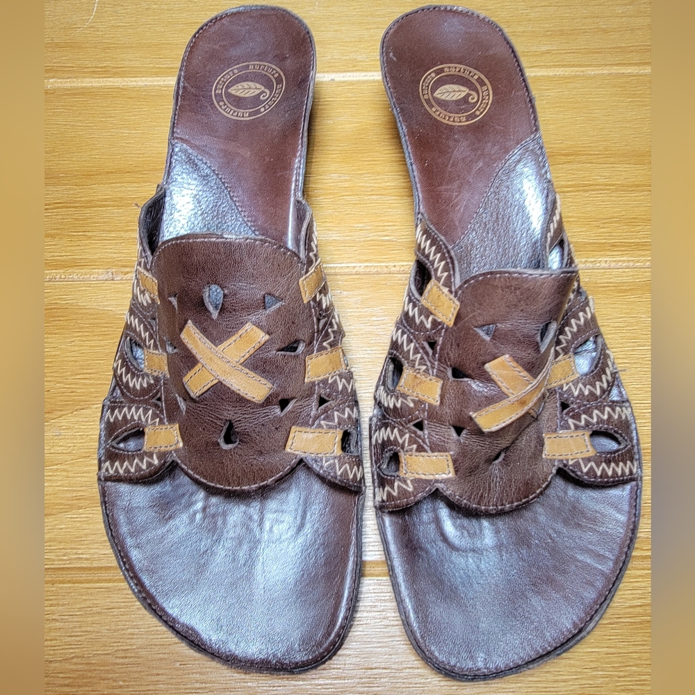 Nurture Leather Sandals - Size 7‎